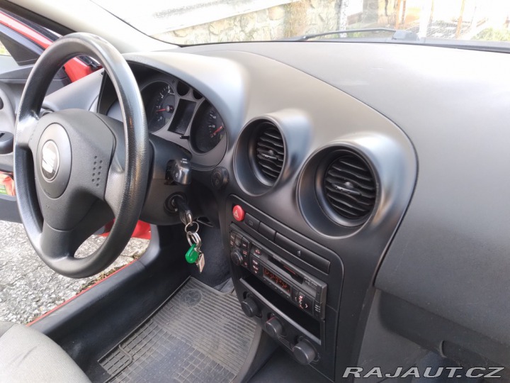 Seat Ibiza 1.4 16V ČR,SERVISKA 2003