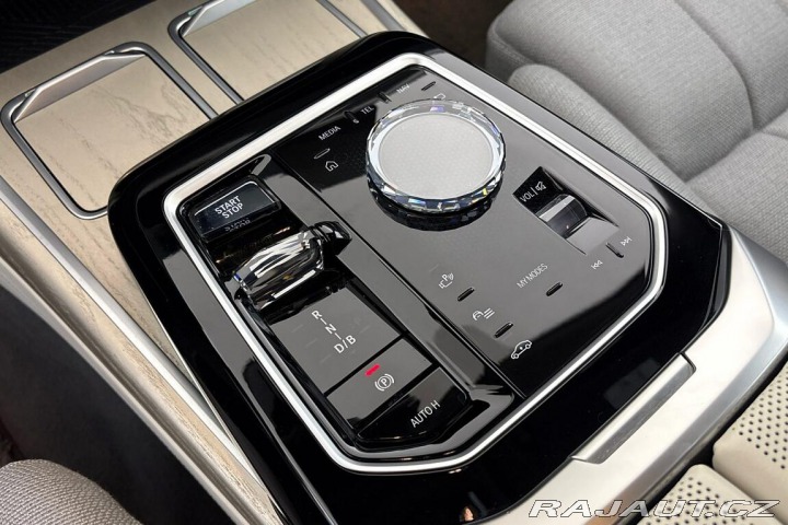 BMW i7 xDrive60 2022