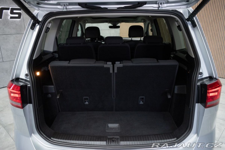 Volkswagen Touran 2.0TDI TAŽNÉ*WEBASTO*DPH* 2023