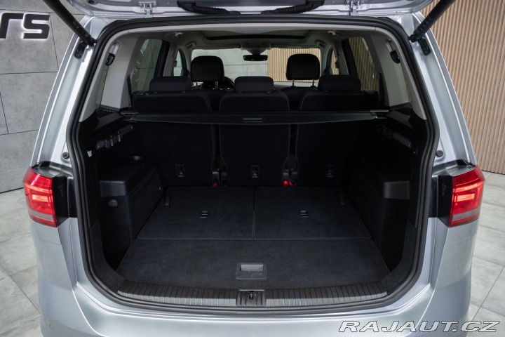 Volkswagen Touran 2.0TDI TAŽNÉ*WEBASTO*DPH* 2023