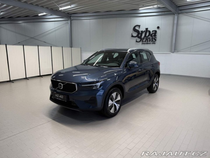 Volvo XC40 B3 2.0L 163 HP AT7 FWD CO 2026