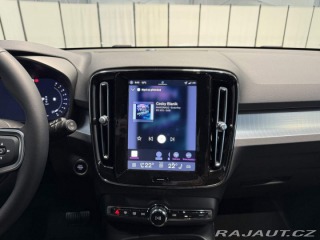 Volvo XC40 B3 2.0L 163 HP AT7 FWD CO 2026