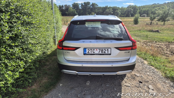Volvo V90 B5 AT, AWD, Cross country 2022