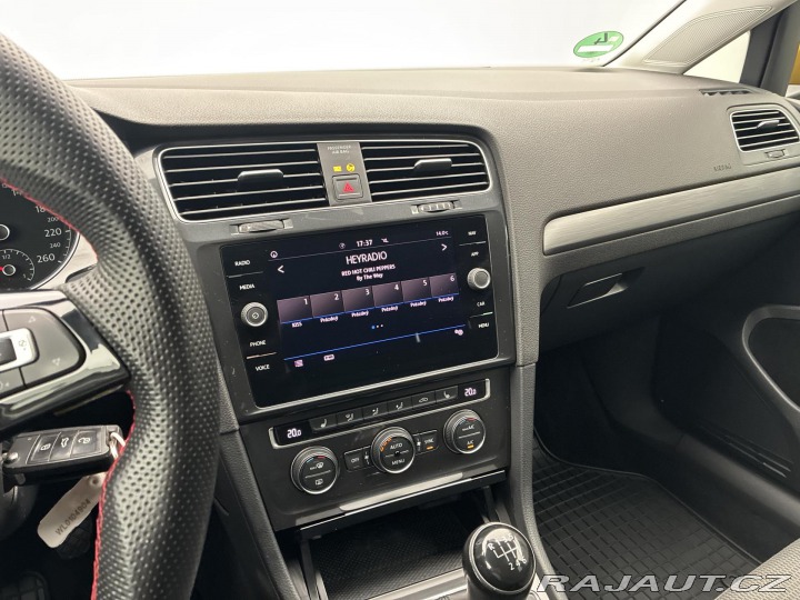 Volkswagen Golf 2,0 TDI 110kW Comfort Nav 2017