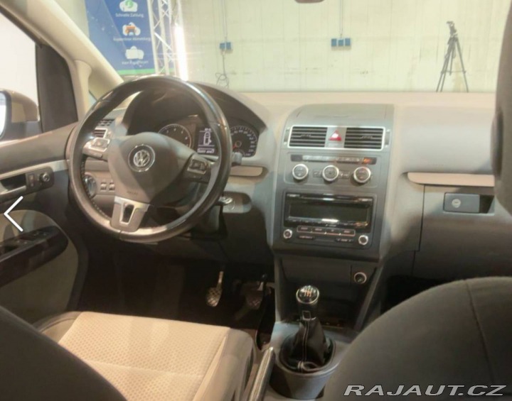 Volkswagen Touran 1,4 TSI 103kW Cross 1.Maj 2015