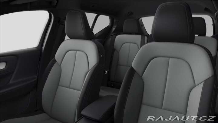 Volvo XC40 2,0 B3 Mild Hybrid  Plus 2026