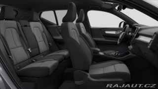Volvo XC40 2,0 B3 Mild Hybrid  Plus 2026