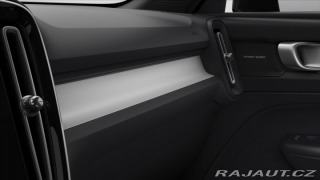 Volvo XC40 2,0 B3 Mild Hybrid  Plus 2026