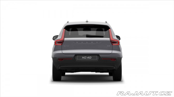 Volvo XC40 2,0 B3 Mild Hybrid Plus 2026