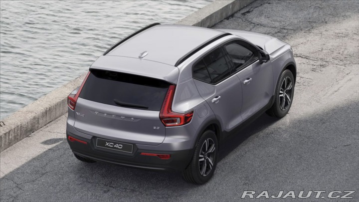Volvo XC40 2,0 B3 Mild Hybrid Plus 2026