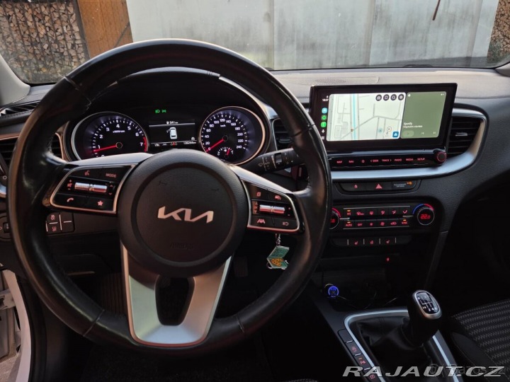 Kia Ceed 1,5 T-GDi 118kW, Záruka 2021