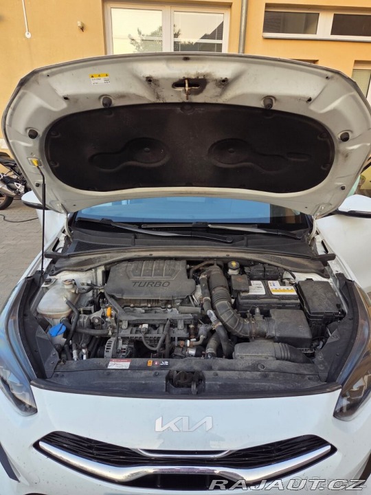 Kia Ceed 1,5 T-GDi 118kW, Záruka 2021