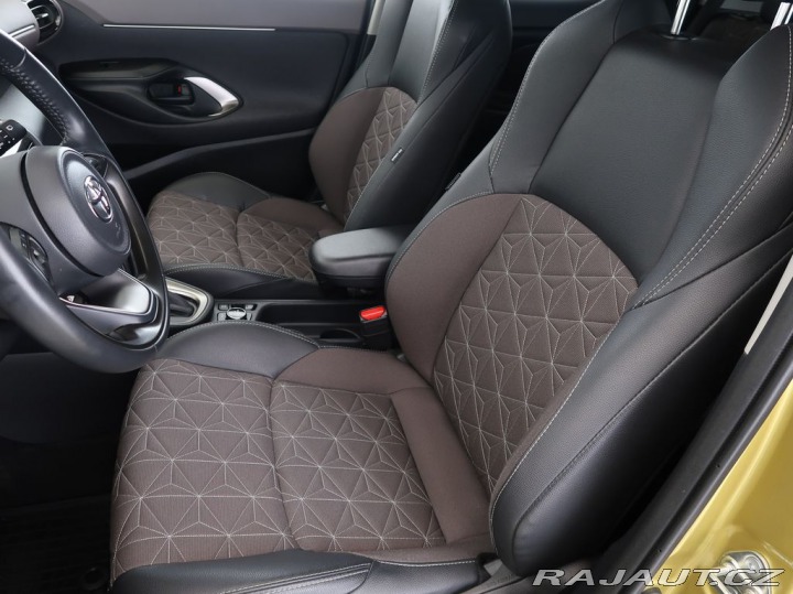 Toyota Yaris Cross 1.5Hybrid,Executive,4X4,C 2023