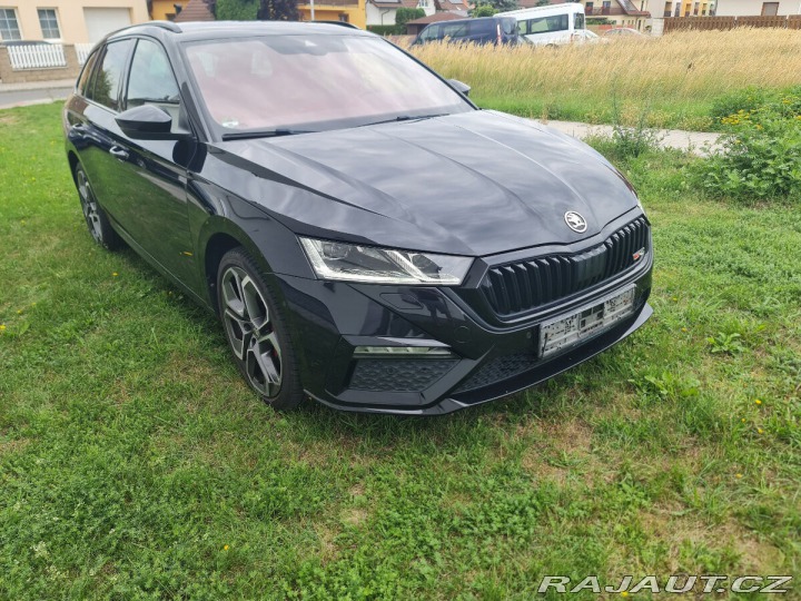 Škoda Octavia 1,4   TSI 180kw DSG,matri 1800