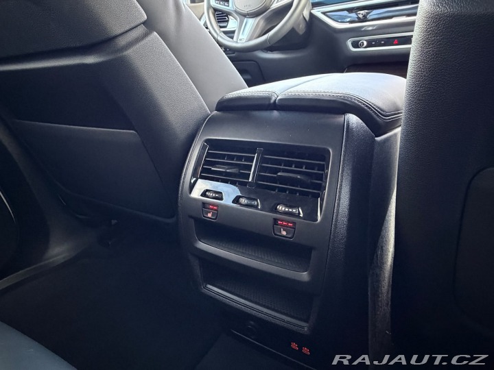 BMW X5 xDrive40i 2025