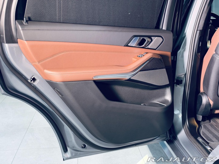 BMW X7 40xd*CAR*TAŽ*NEZ.TOP*NAT. 2026