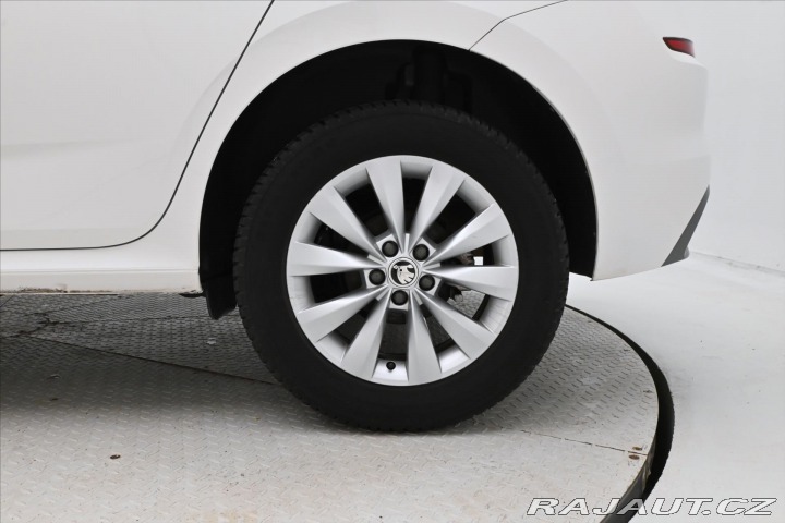 Škoda Kamiq 1,0 TSI 81 kW Ambiente Zá 2023