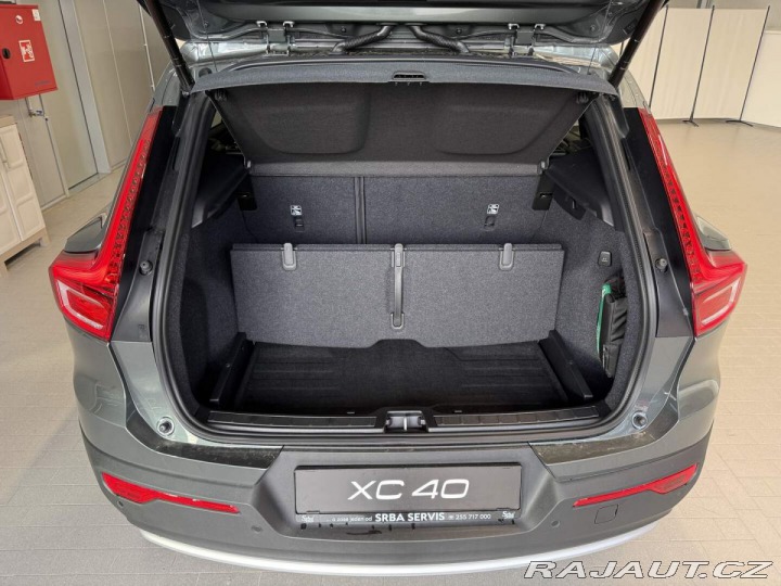 Volvo XC40 B3 2.0L 163 HP AT7 FWD CO 2026