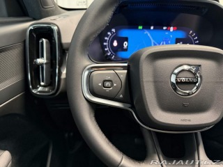 Volvo XC40 B3 2.0L 163 HP AT7 FWD CO 2026