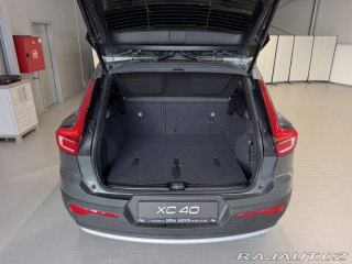 Volvo XC40 B3 2.0L 163 HP AT7 FWD CO 2026