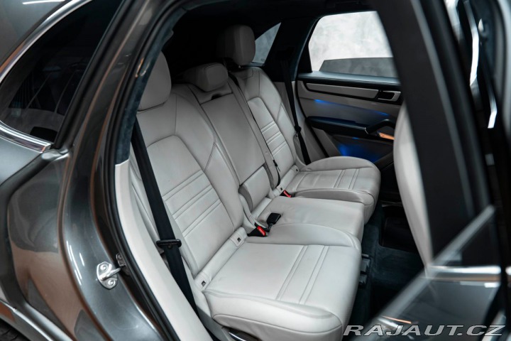 Porsche Cayenne Turbo 2019