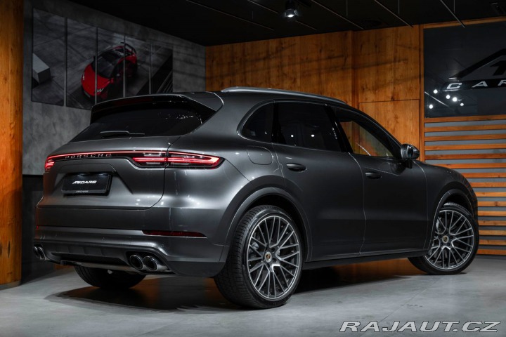 Porsche Cayenne Turbo 2019