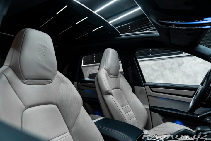 Porsche Cayenne Turbo 2019
