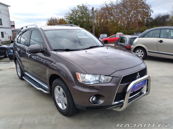Mitsubishi Outlander 2.2 DI-D AWD AT 7 MÍST 2010