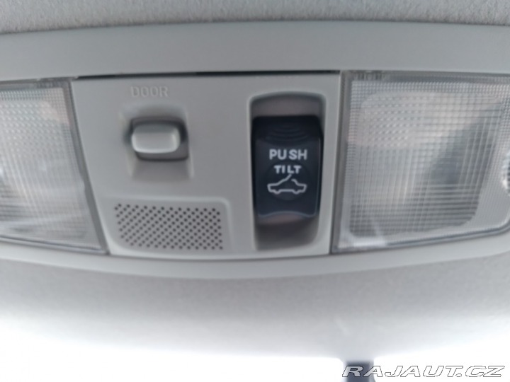 Mitsubishi Outlander 2.2 DI-D AWD AT 7 MÍST 2010