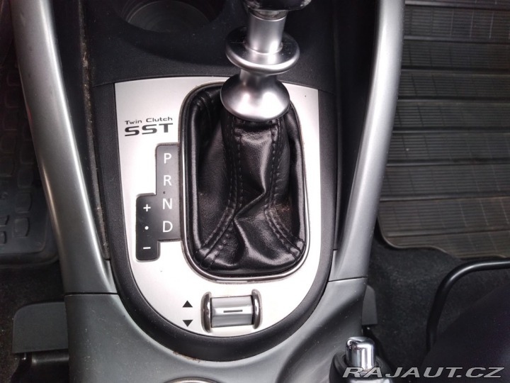 Mitsubishi Outlander 2.2 DI-D AWD AT 7 MÍST 2010