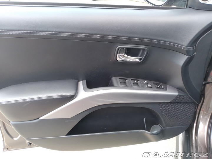 Mitsubishi Outlander 2.2 DI-D AWD AT 7 MÍST 2010