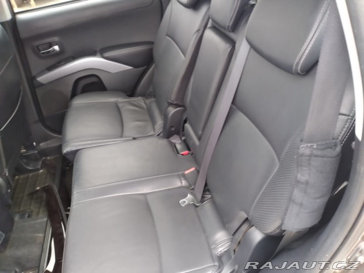 Mitsubishi Outlander 2.2 DI-D AWD AT 7 MÍST 2010