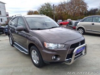 Mitsubishi Outlander 2.2 DI-D AWD AT 7 MÍST 2010