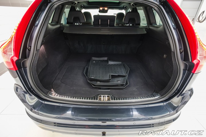 Volvo XC60 D4 140kW INSCRIPTION 2017