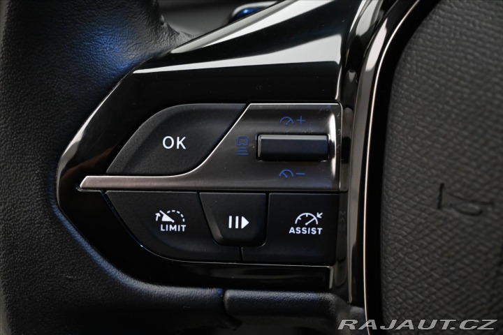 Peugeot 308 1,5 BlueHDI 96 kW ALLURE 2022