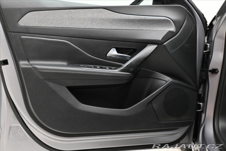 Peugeot 308 1,5 BlueHDI 96 kW ALLURE 2022