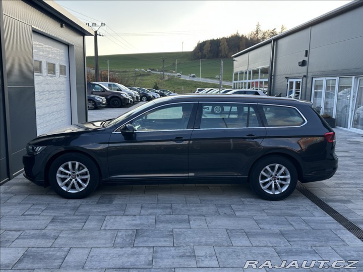 Volkswagen Passat 1,5 TSI 150PS  Business D 2022