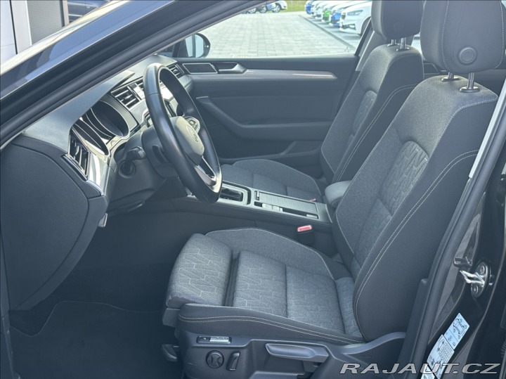 Volkswagen Passat 1,5 TSI 150PS  Business D 2022