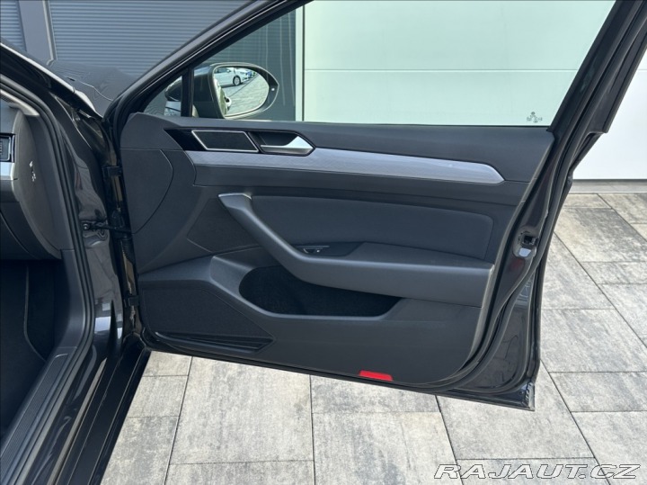 Volkswagen Passat 1,5 TSI 150PS  Business D 2022
