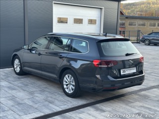 Volkswagen Passat 1,5 TSI 150PS  Business D 2022