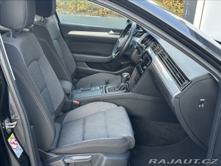 Volkswagen Passat 1,5 TSI 150PS  Business D 2022
