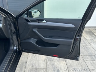 Volkswagen Passat 1,5 TSI 150PS  Business D 2022
