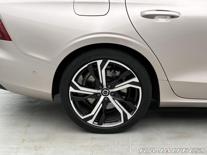 Volvo S60 2,0 B5 184kW Ultimate Dar 2023