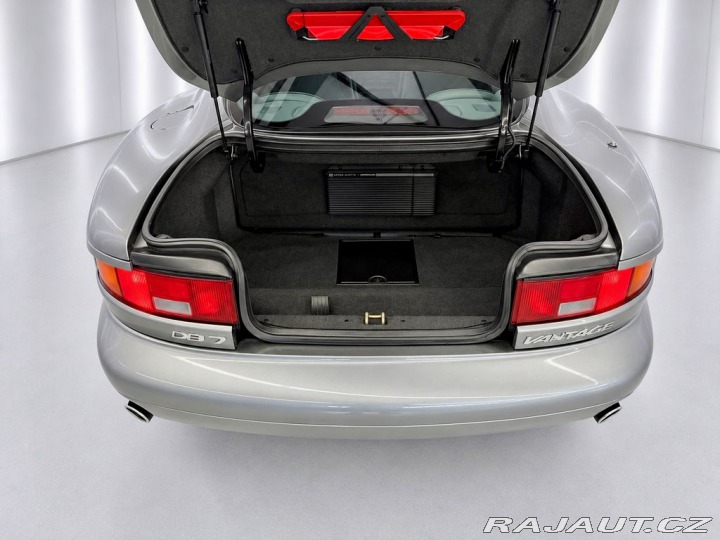 Aston Martin Ostatní modely DB7 6.0 V12 306 KW AT VANTAGE 2004