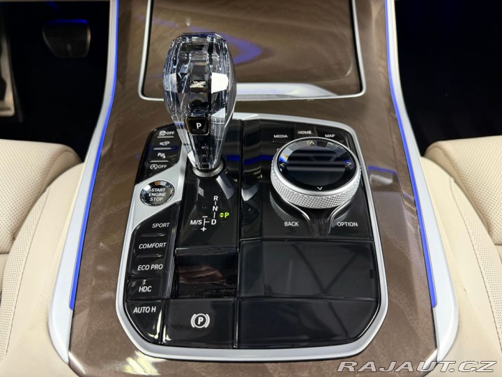 BMW X5 M50i xDrive, LASER, MASÁŽ 2022
