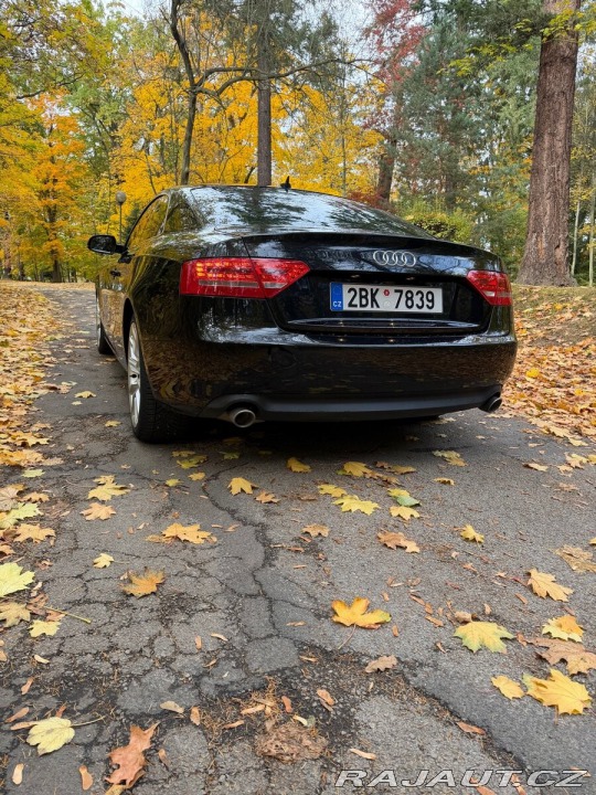 Audi A5 3,0 176 kW | 3× S line 2010
