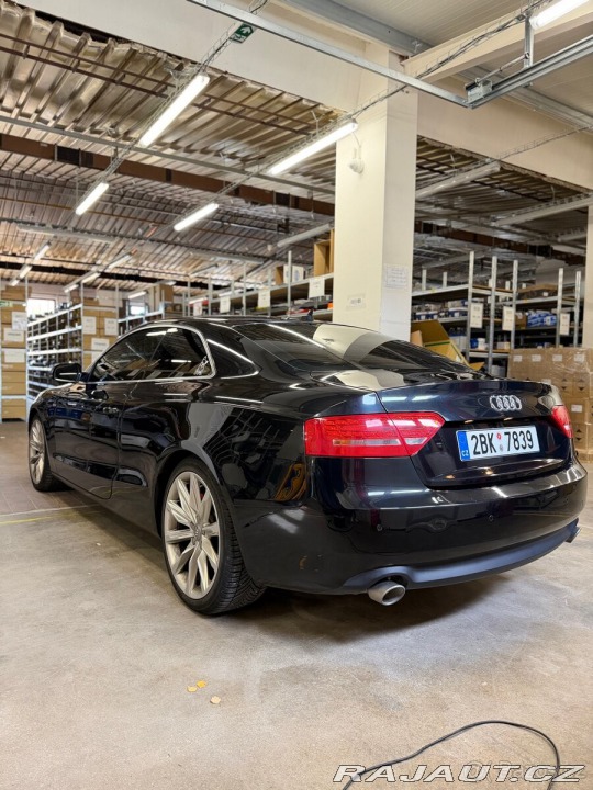 Audi A5 3,0 176 kW | 3× S line 2010