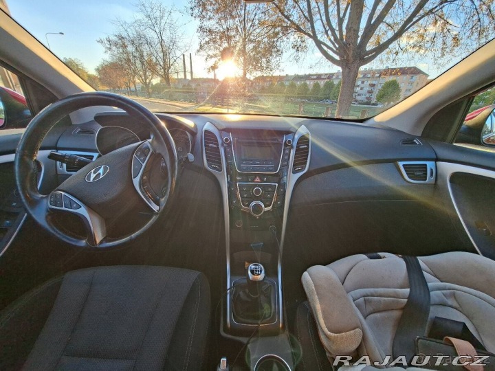 Hyundai i30 1,6 2013 ročník, 99Kw, 2013
