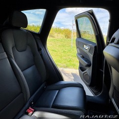 Volvo XC60 T6 Rdesign Black, tažné 2021
