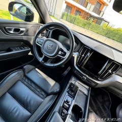 Volvo XC60 T6 Rdesign Black, tažné 2021